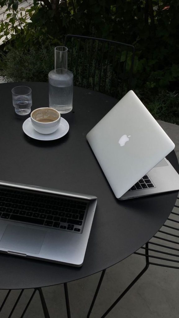 Freelancing in Design: Start Earning